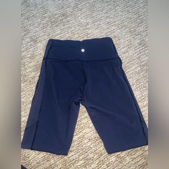 Lululemon Navy Polka Dot Mesh Legging - Picture 5 of 5